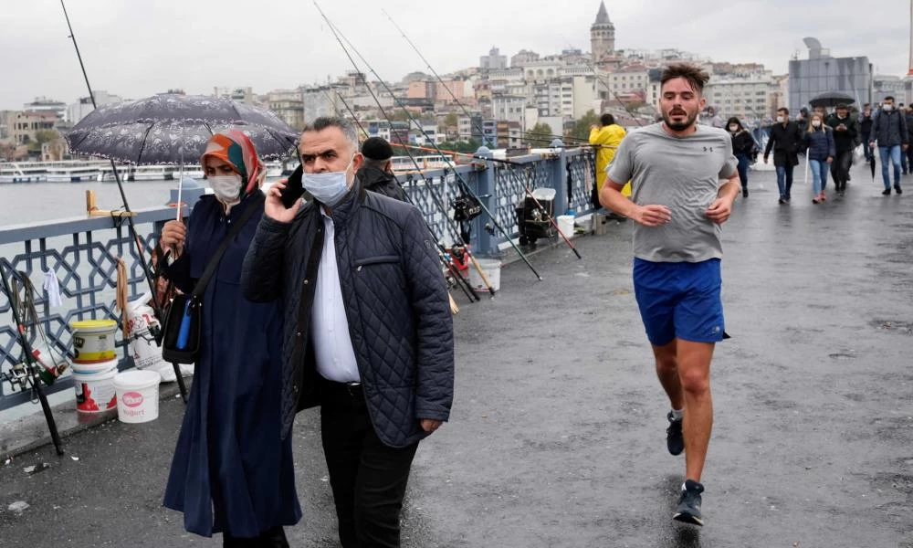 Τουρκία: 27.592 νέα κρούσματα και 175 νεκροί την Τετάρτη